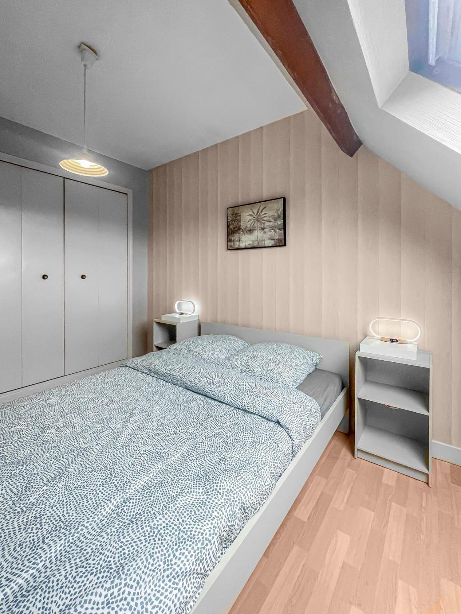 Апартаменты Pied-A-Terre A Монлюсон Экстерьер фото